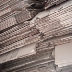 E-ticaret siparişleri için hazırlanan karton kutular ve paketleme malzemeleri